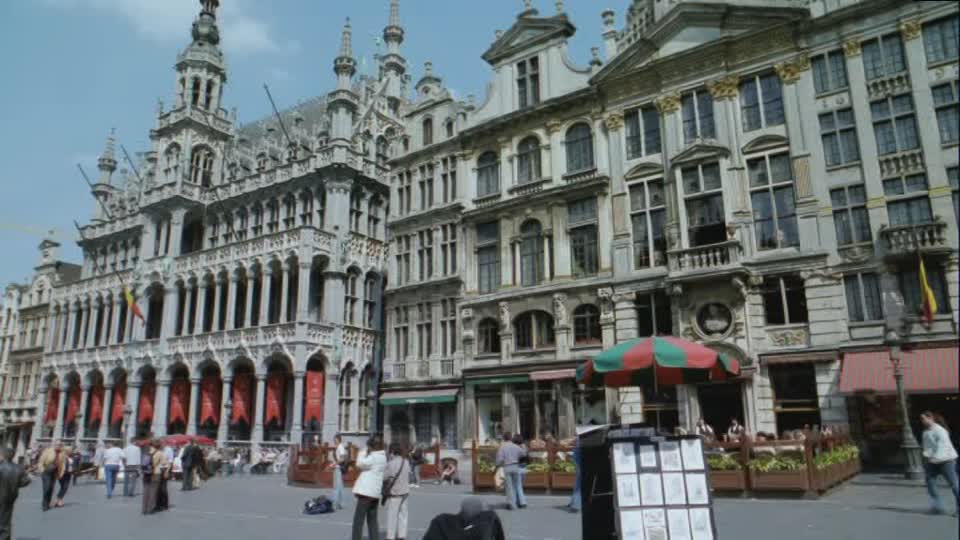 530791614-grote-markt-brussels-pedestrian-precinct-historic-city-center